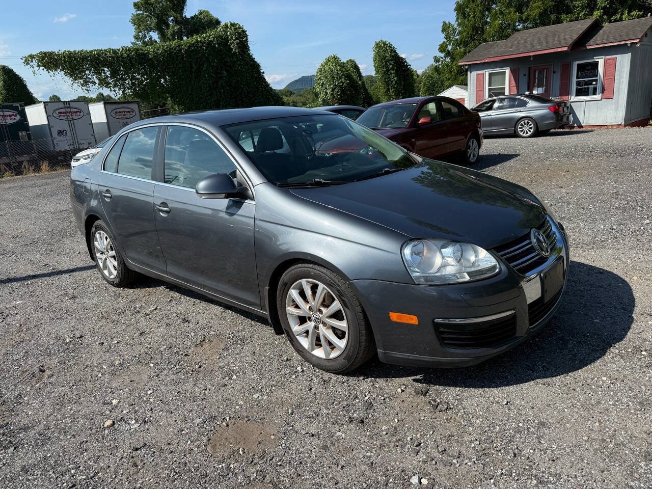 Used 2010 Volkswagen Jetta SE FWD image 6