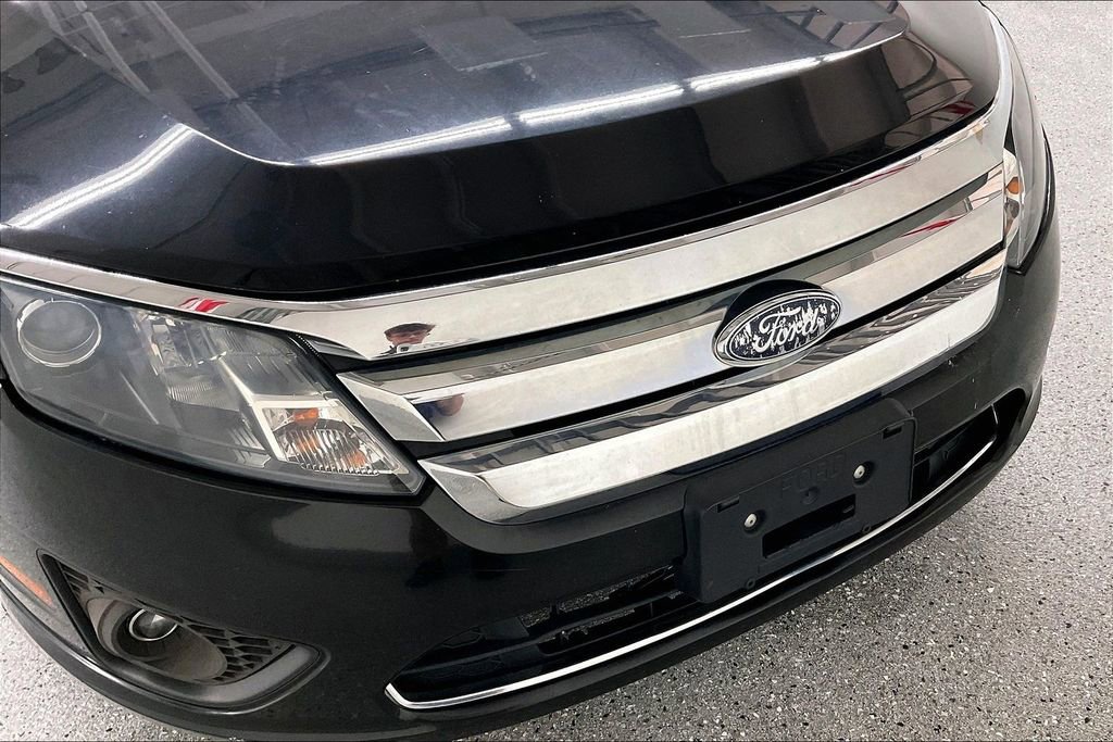 Used 2010 Ford Fusion SE image 32