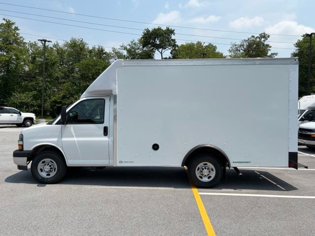 New 2026 Chevrolet Express 3500 w/ Power Convenience Package RWD image 4