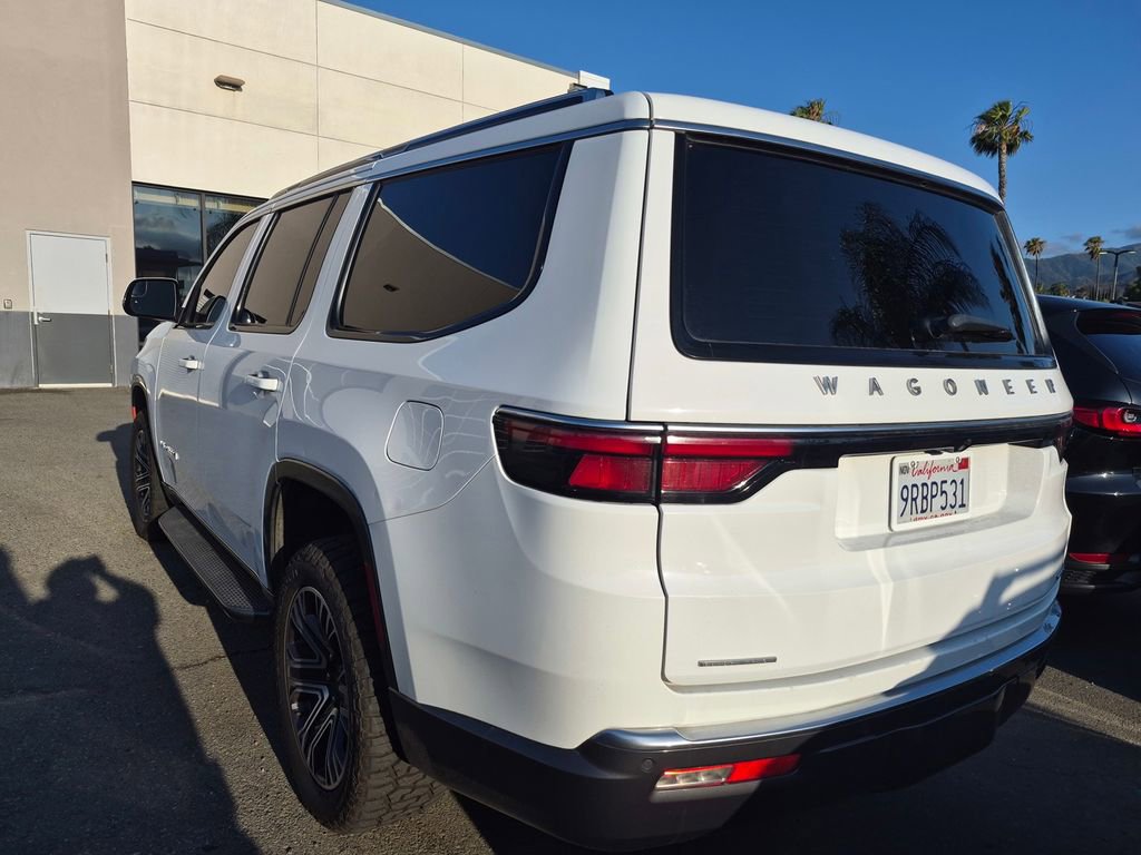 Used 2022 Jeep Wagoneer Series III AWD/4WD image 5