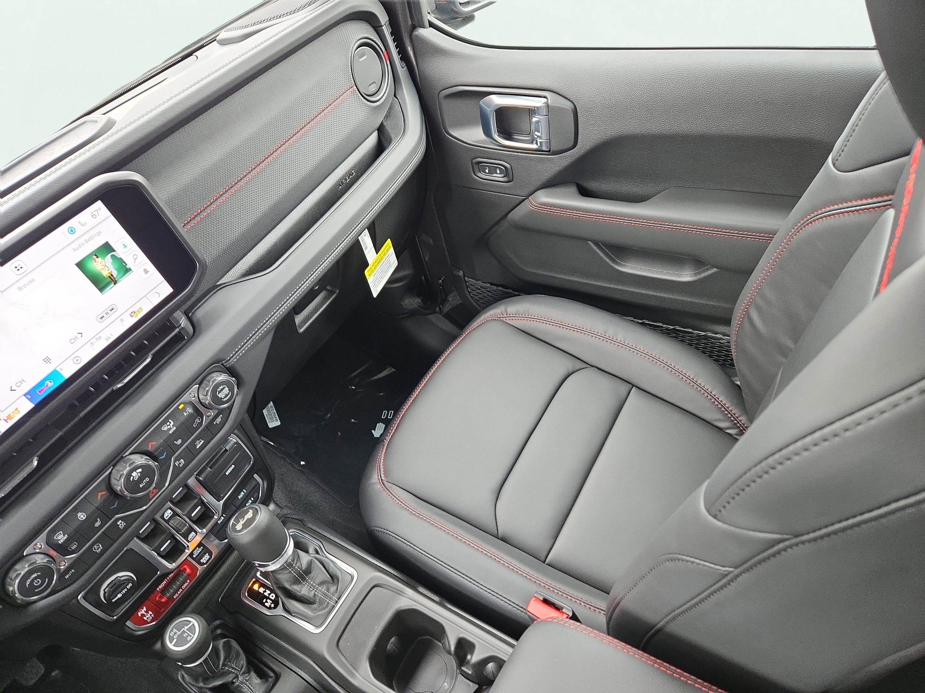 New 2026 Jeep Wrangler Unlimited Rubicon w/ Safety Group image 20