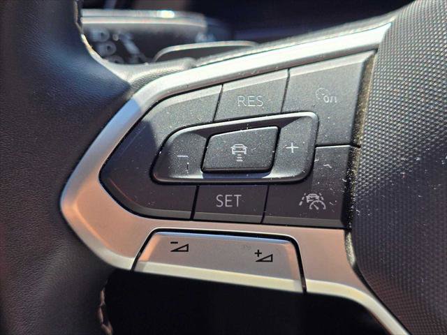 Used 2024 Volkswagen Atlas SE FWD image 35