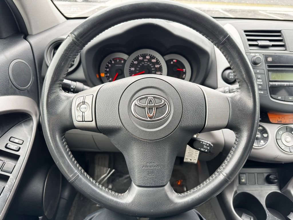 Used 2007 Toyota RAV4 Limited AWD/4WD image 21