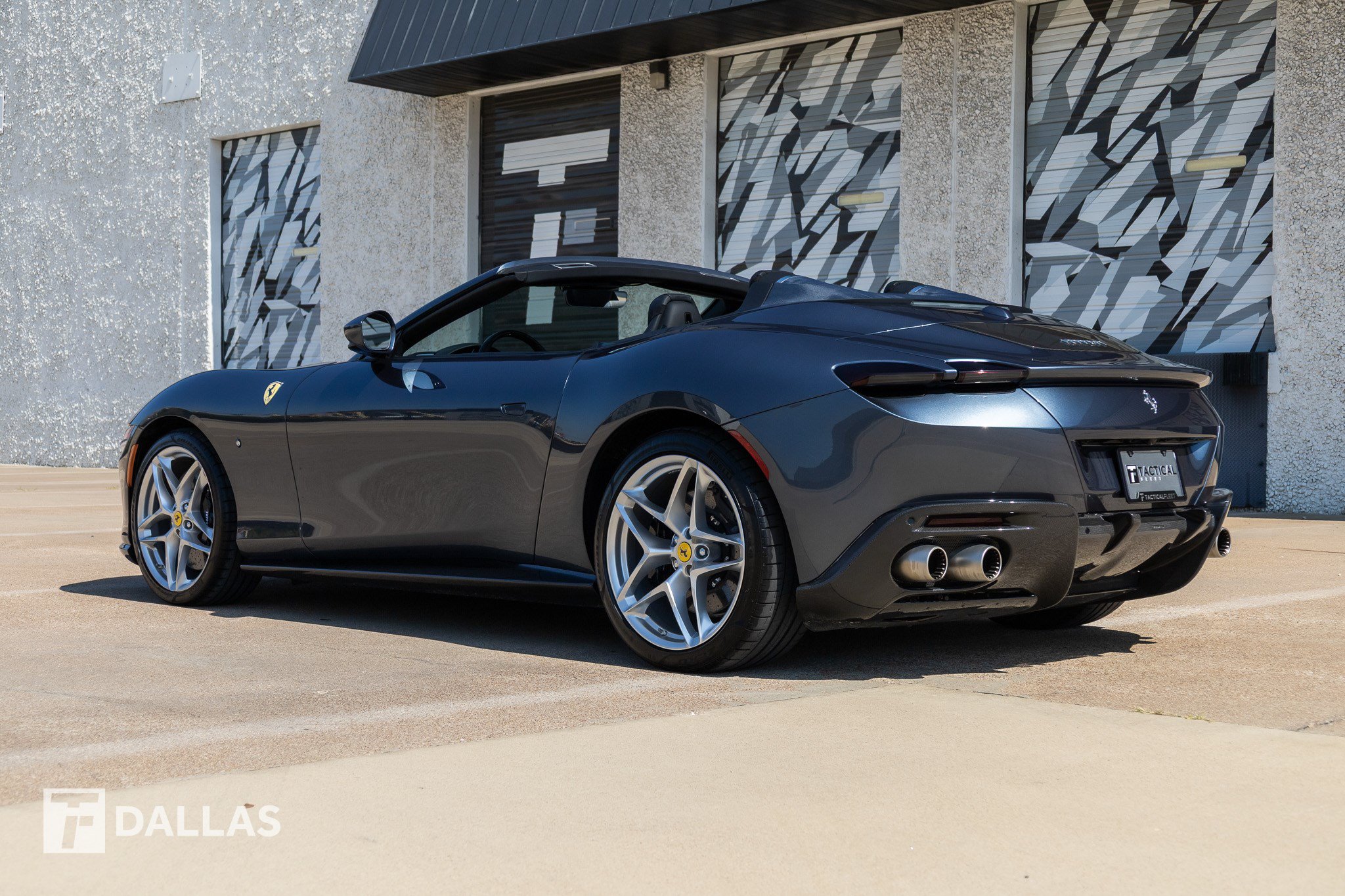 Used 2024 Ferrari Roma Spider RWD image 10