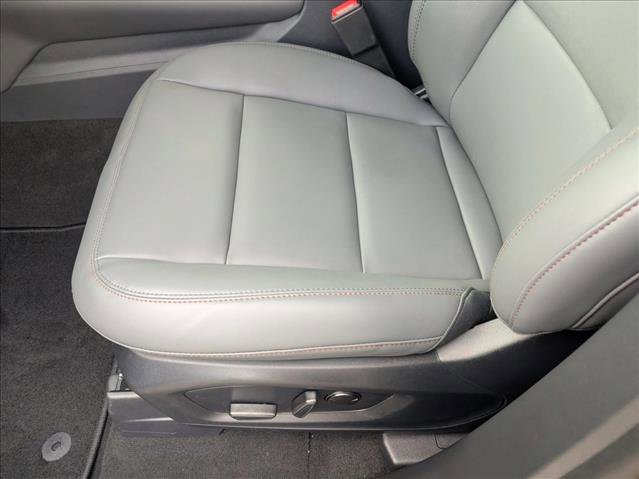 New 2026 Ford Explorer Active w/ Active Comfort Package image 3