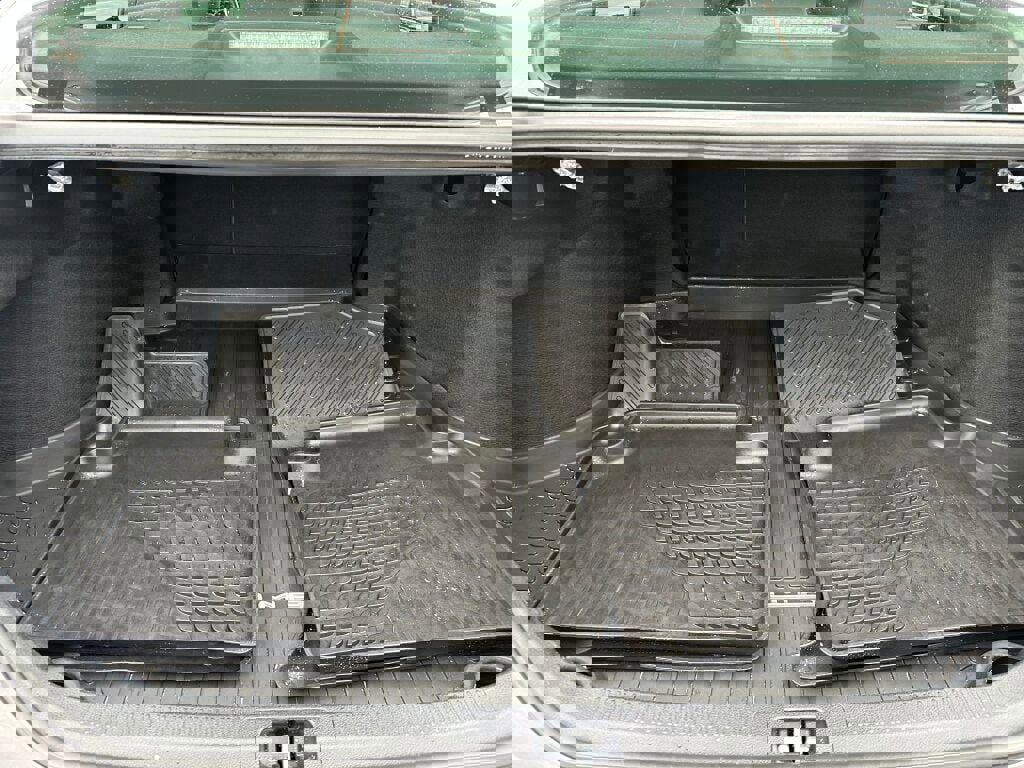 Used 2023 Toyota Camry LE image 31