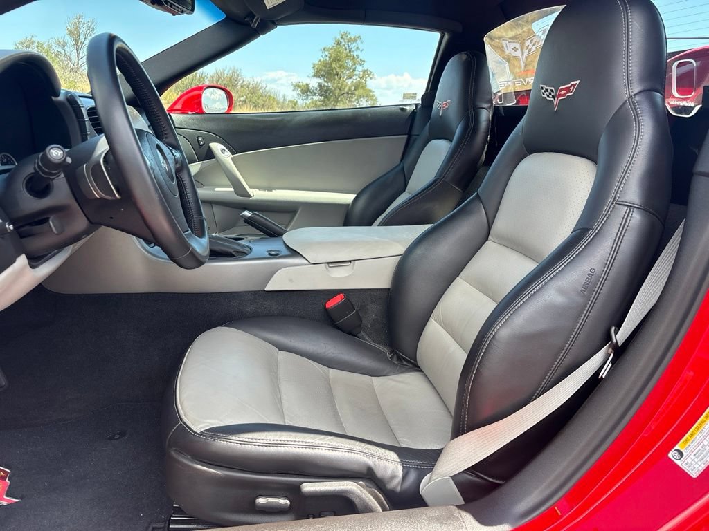 Used 2007 Chevrolet Corvette Convertible w/ Preferred Equipment Group RWD image 10