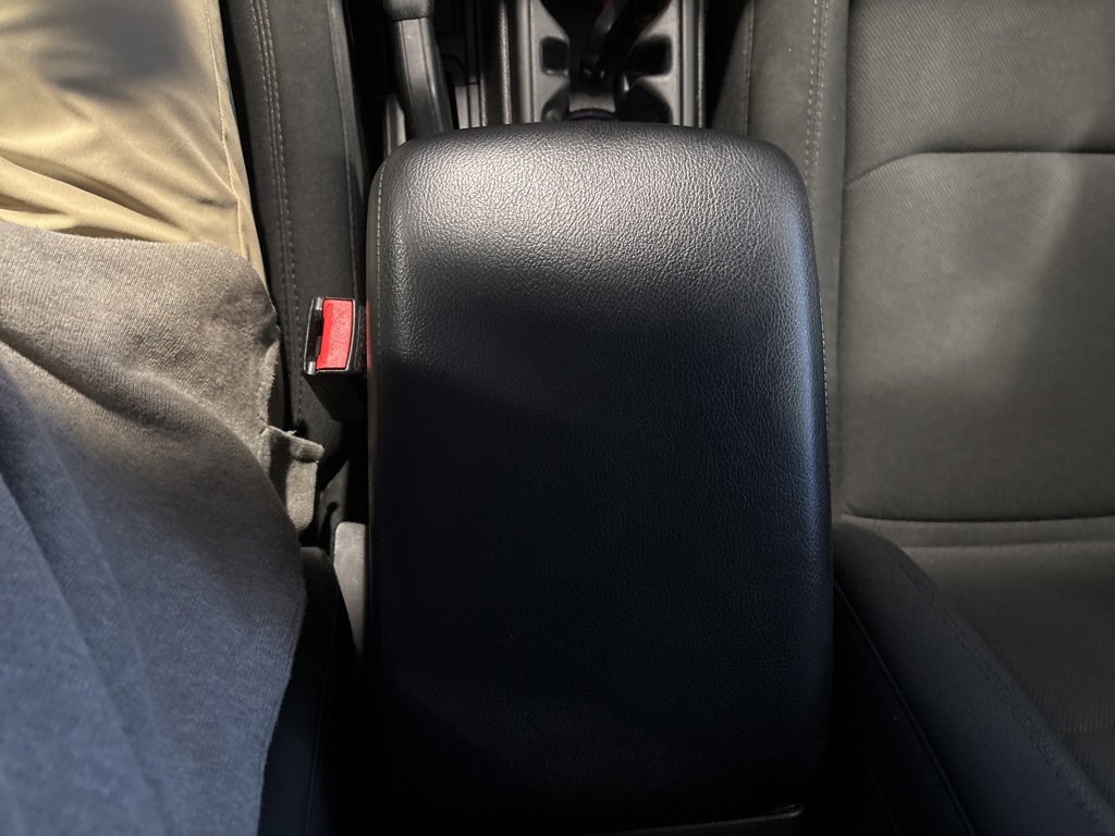 Used 2023 Jeep Wrangler Sport image 19