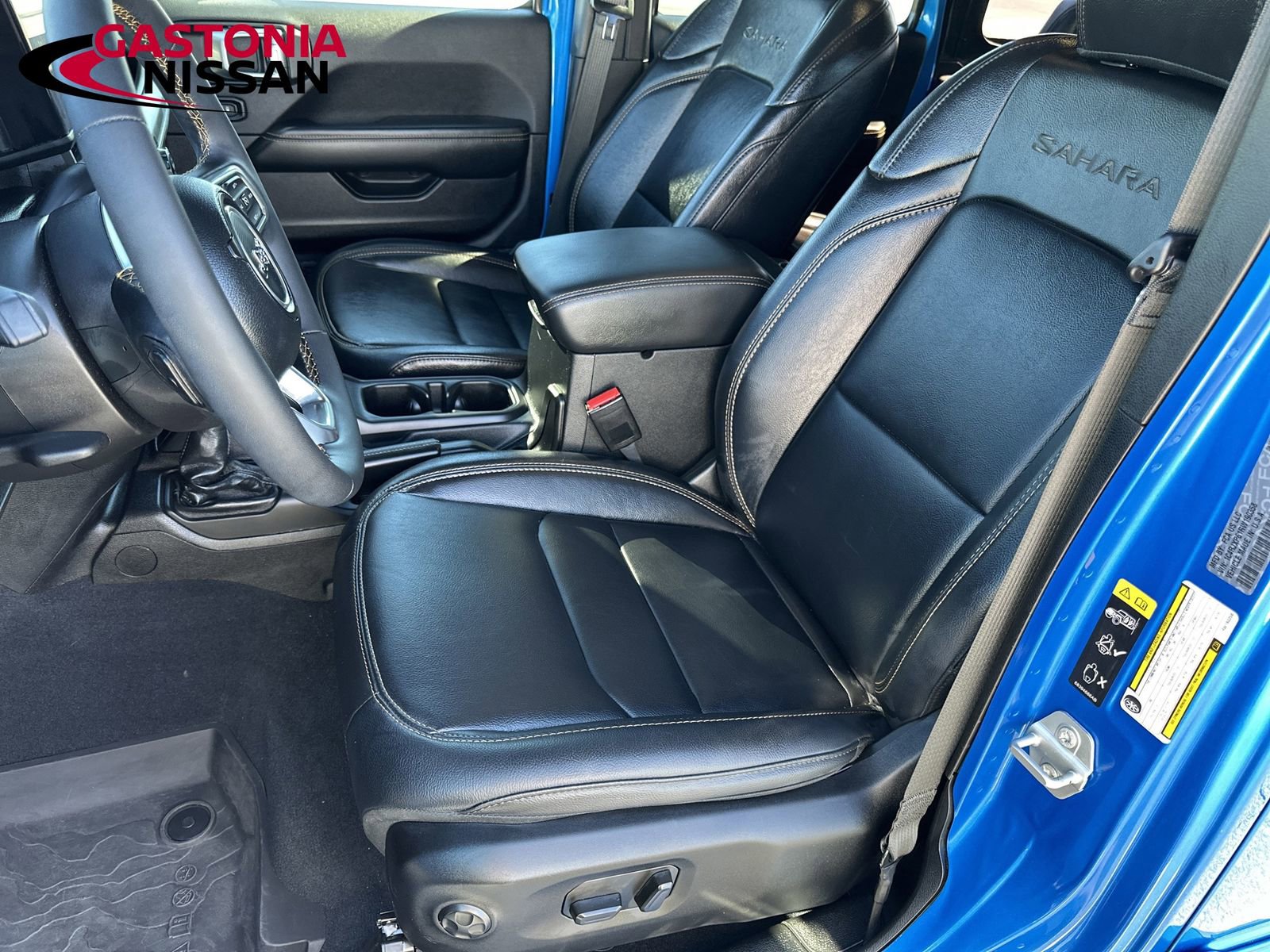 Used 2024 Jeep Wrangler Unlimited Sahara w/ Technology Group image 19