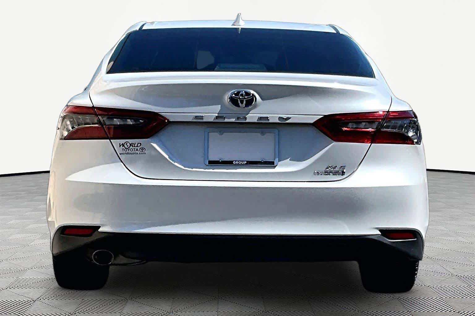 Used 2021 Toyota Camry XLE FWD image 5
