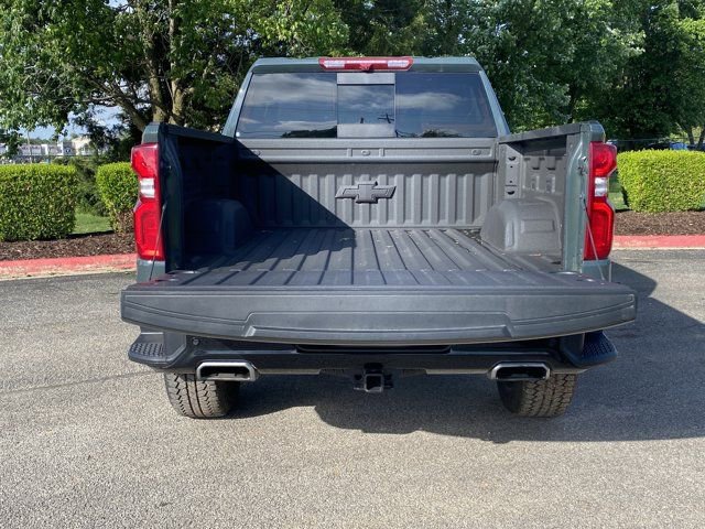 Used 2025 Chevrolet Silverado 1500 LT Trail Boss w/ LT Trail Boss Premium Package AWD/4WD image 6