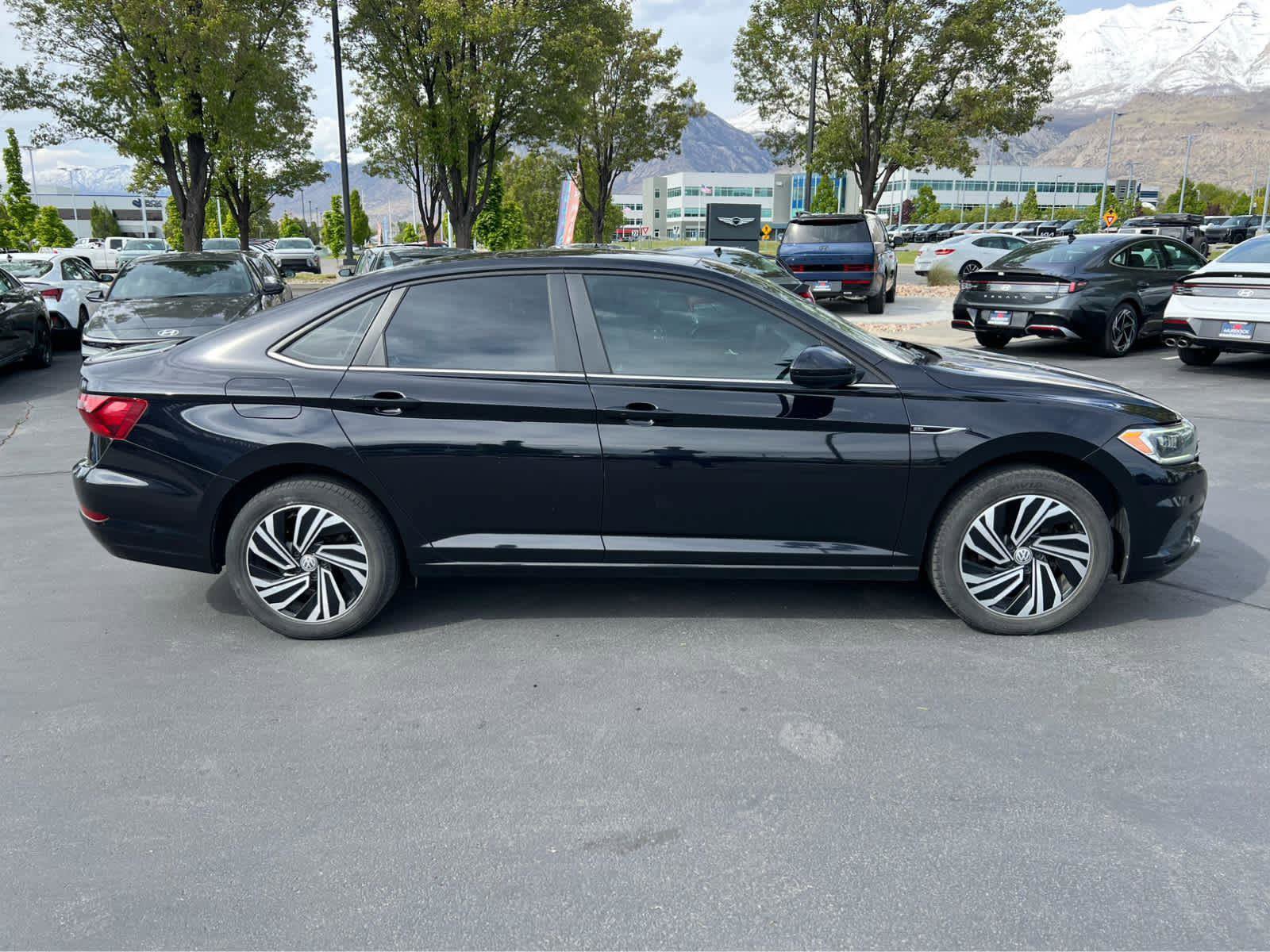 Used 2020 Volkswagen Jetta SEL FWD image 6
