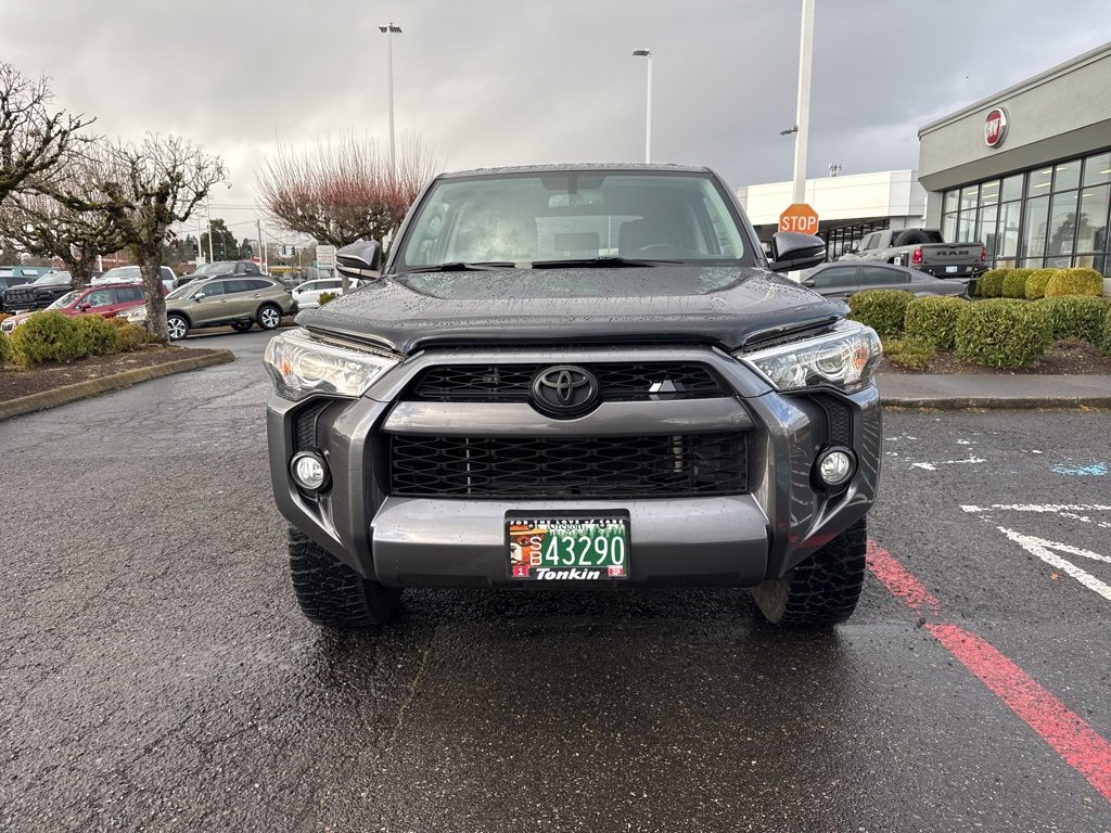 Used 2019 Toyota 4Runner SR5 Premium image 2