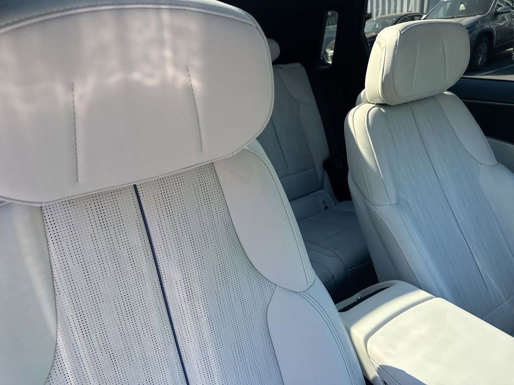 Used 2024 Cadillac Lyriq Luxury w/ LPO, Floor Liner Package RWD image 34