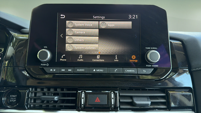 Used 2025 Nissan Pathfinder SV AWD/4WD image 33