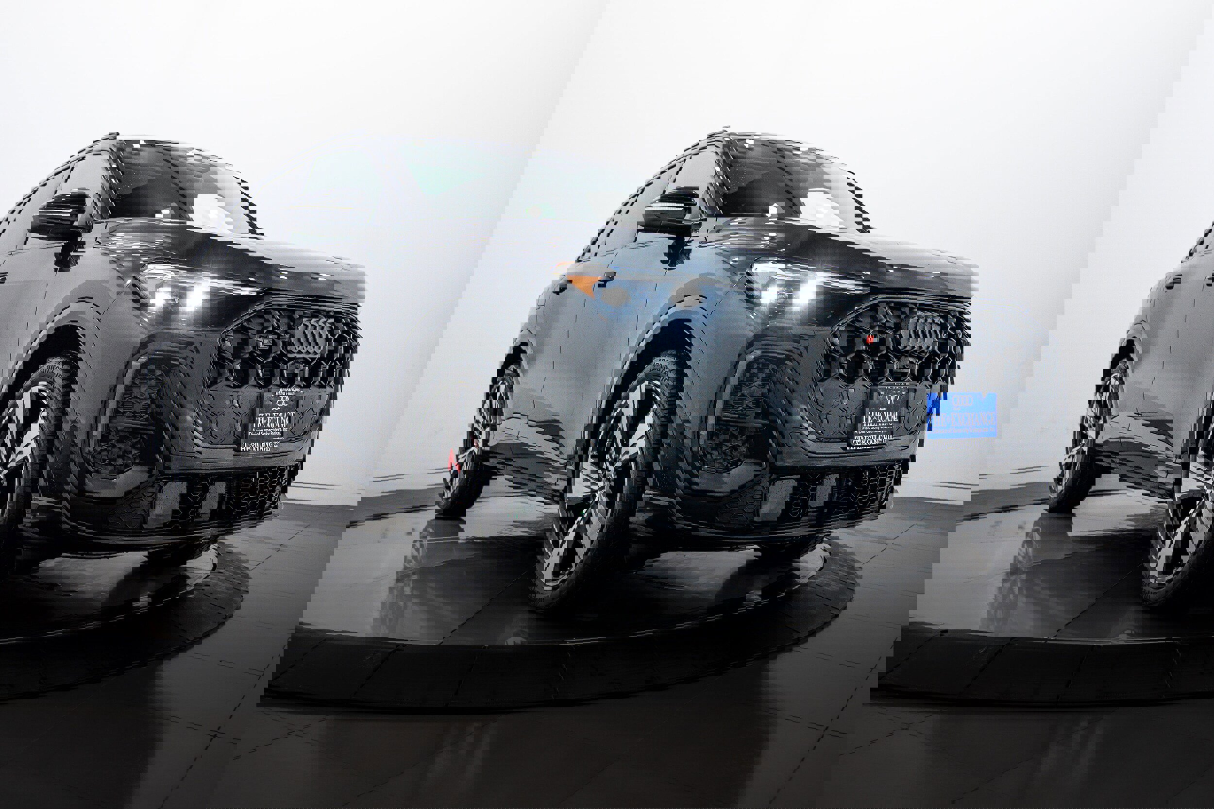 New 2025 Audi SQ5 Premium Plus image 1