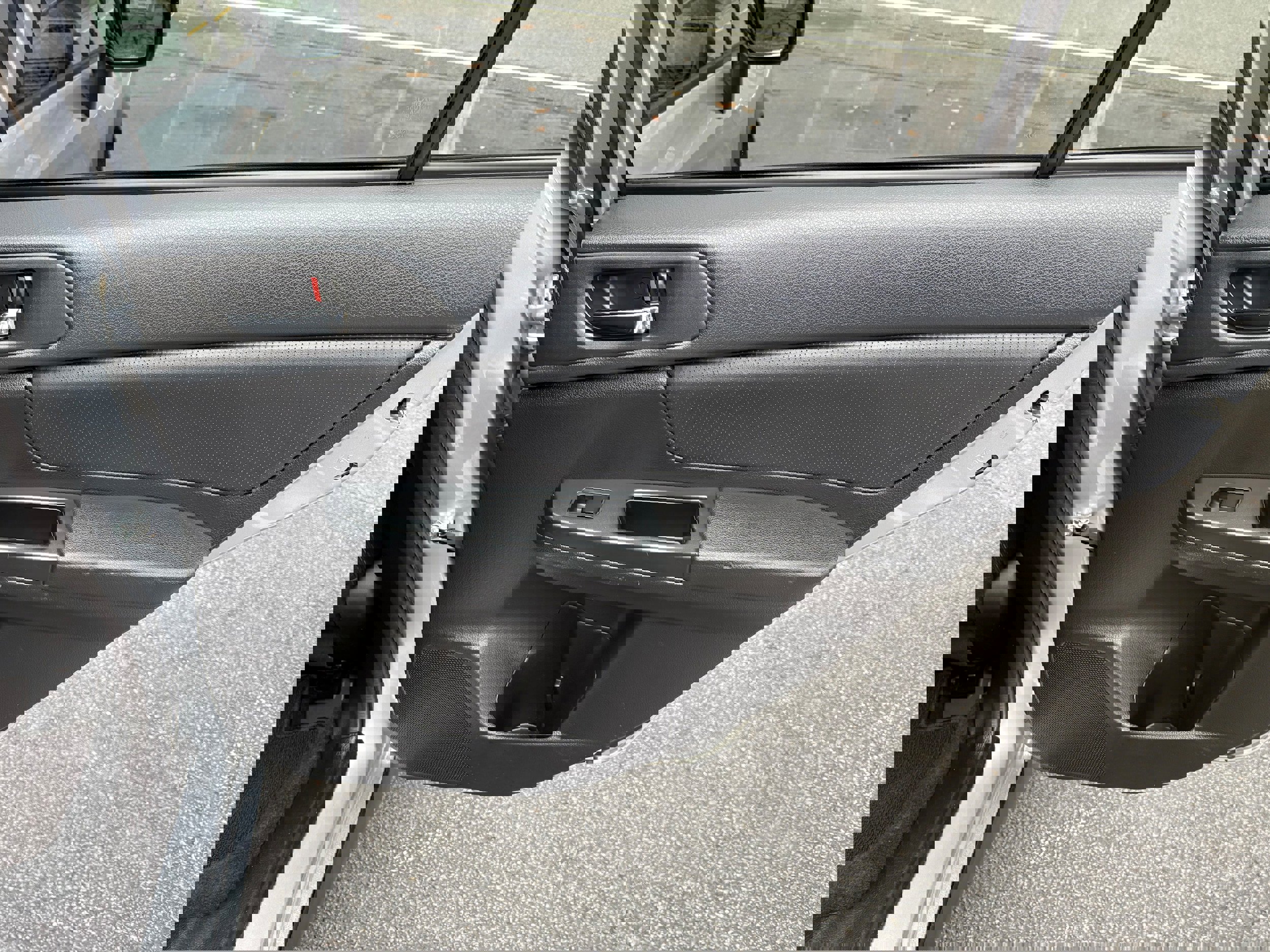 Used 2013 Subaru Crosstrek 2.0i Limited image 25