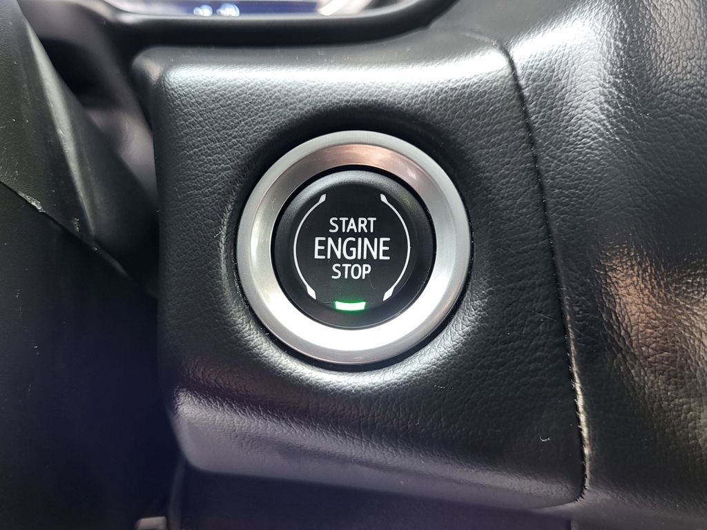 Used 2023 Chevrolet Suburban Premier image 12