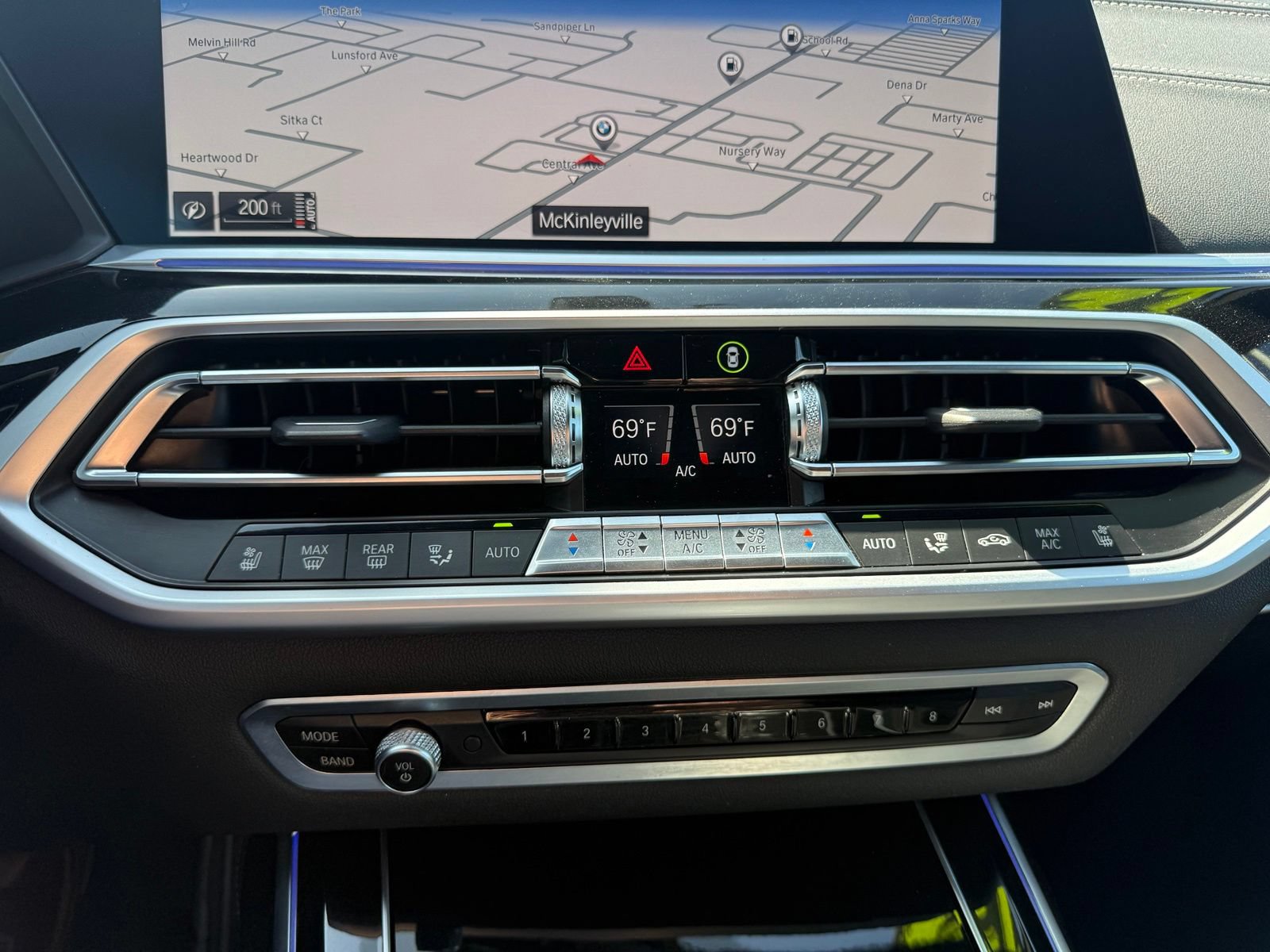 Used 2022 BMW X7 M50i AWD/4WD image 21