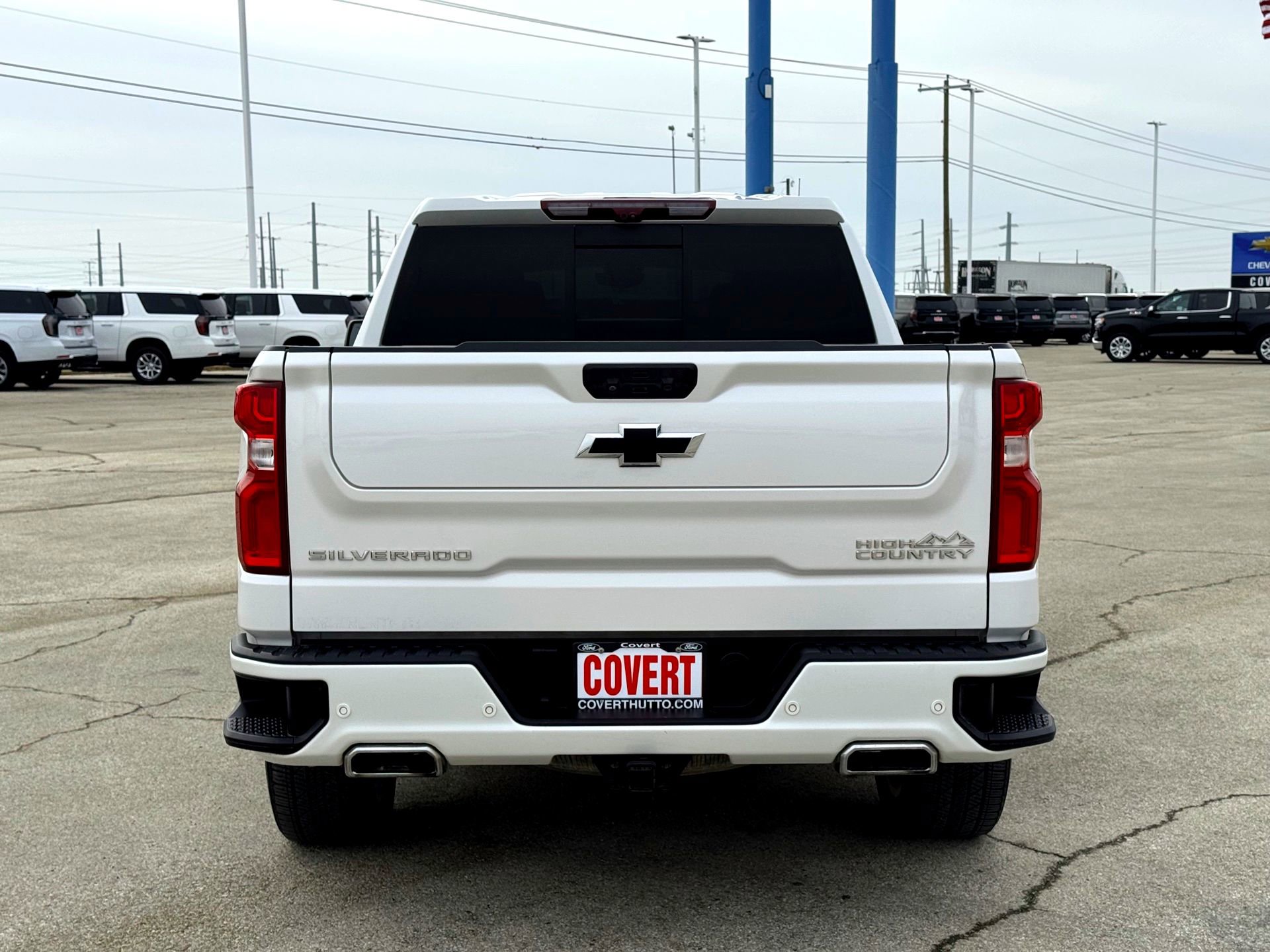 Used 2023 Chevrolet Silverado 1500 High Country w/ High Country Premium Package image 7