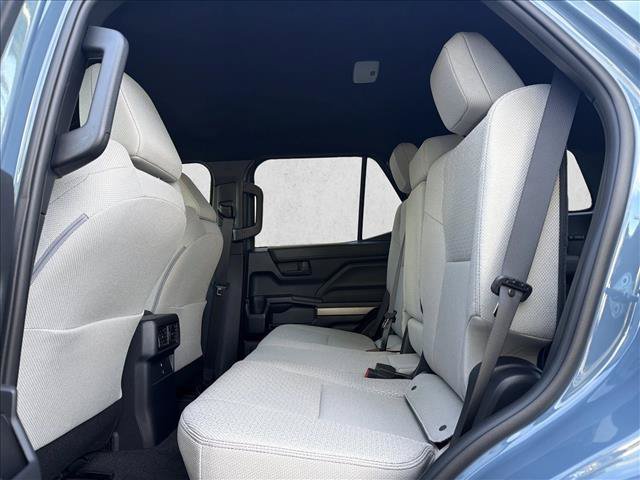 New 2026 Toyota 4Runner SR5 AWD/4WD image 19