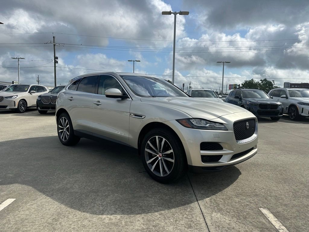 Used 2017 Jaguar F-PACE Prestige image 5