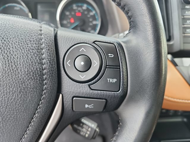 Used 2017 Toyota RAV4 Limited AWD/4WD image 22