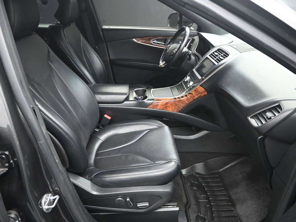 Used 2018 Lincoln MKX Reserve image 38