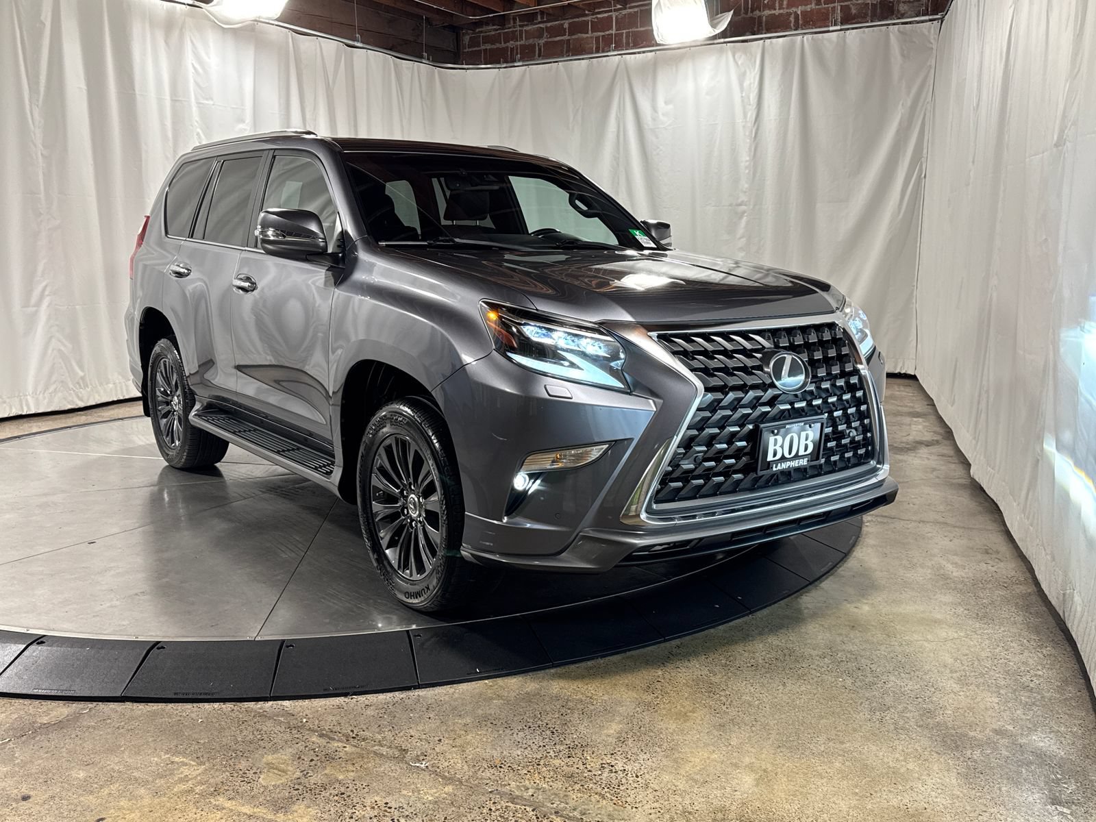 Used 2021 Lexus GX 460 Premium w/ Accessory Package AWD/4WD image 10