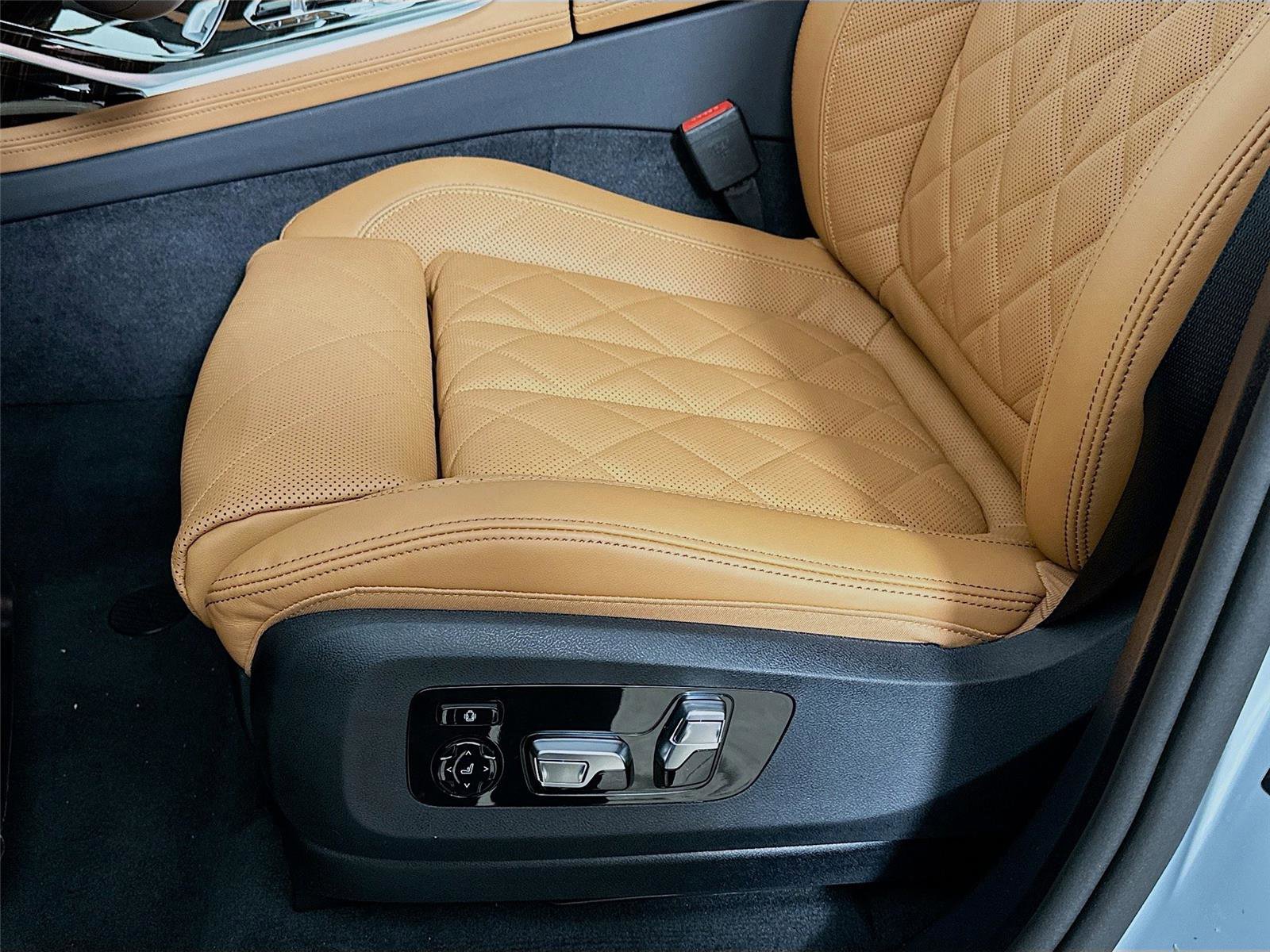 New 2026 BMW X7 xDrive40i w/ M Sport Package image 20