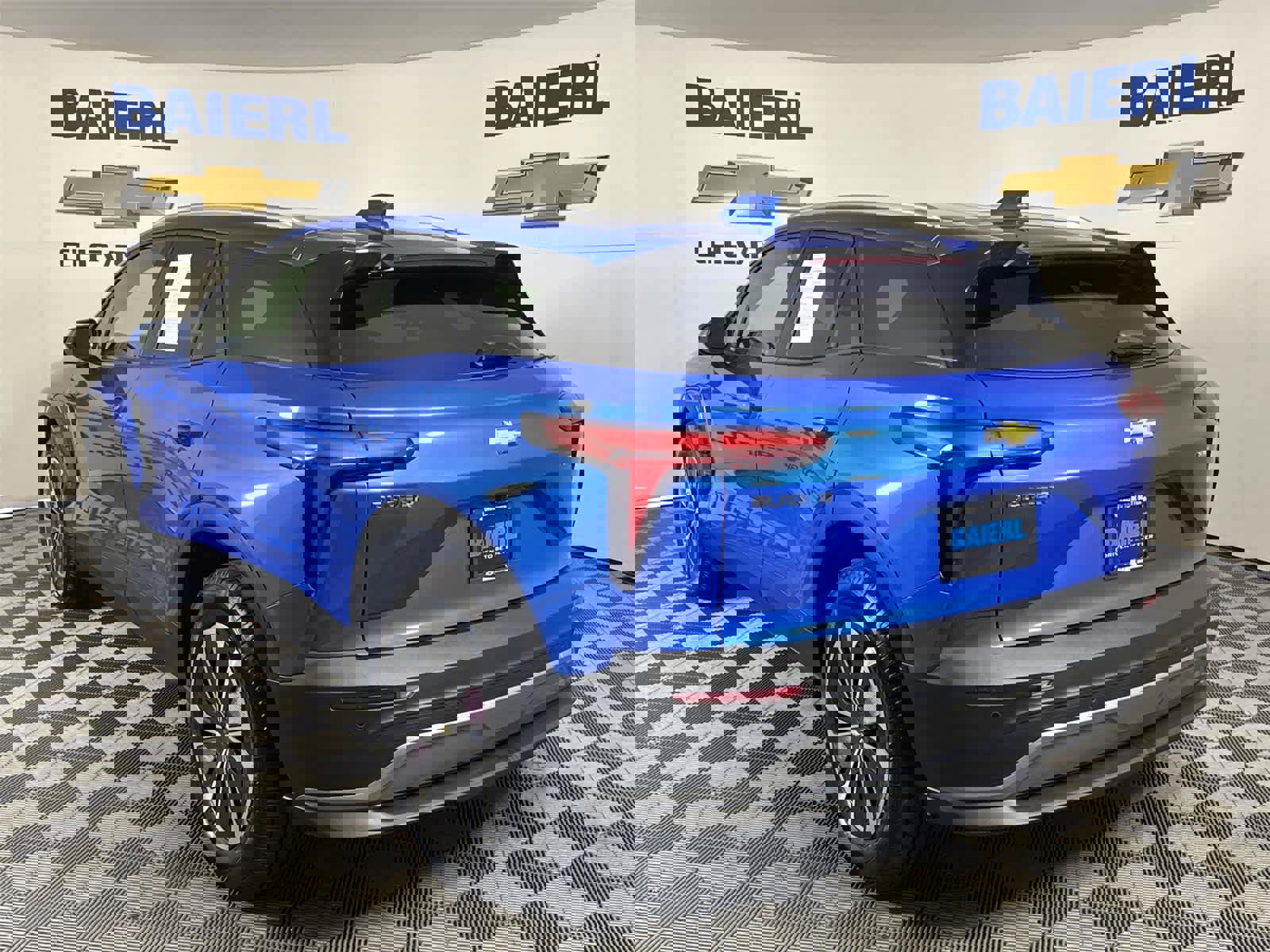 Used 2024 Chevrolet Blazer EV LT image 3