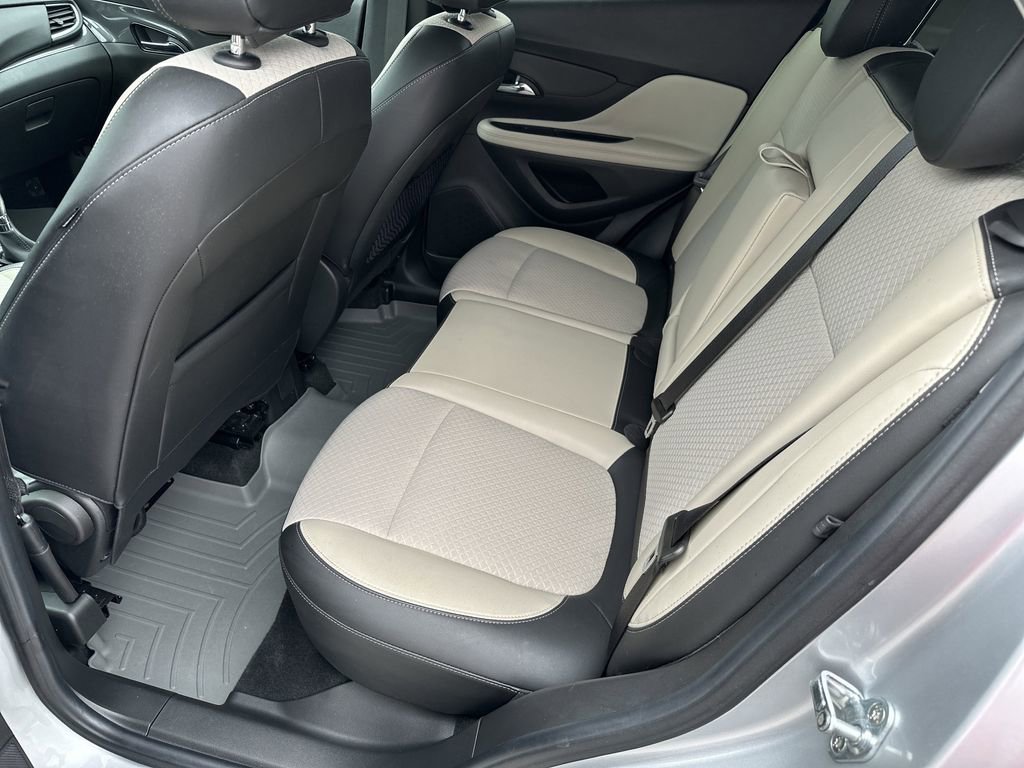 Used 2021 Buick Encore Preferred FWD image 29