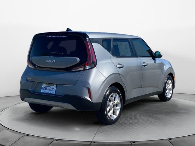 Used 2023 Kia Soul LX w/ LX Technology Package image 5
