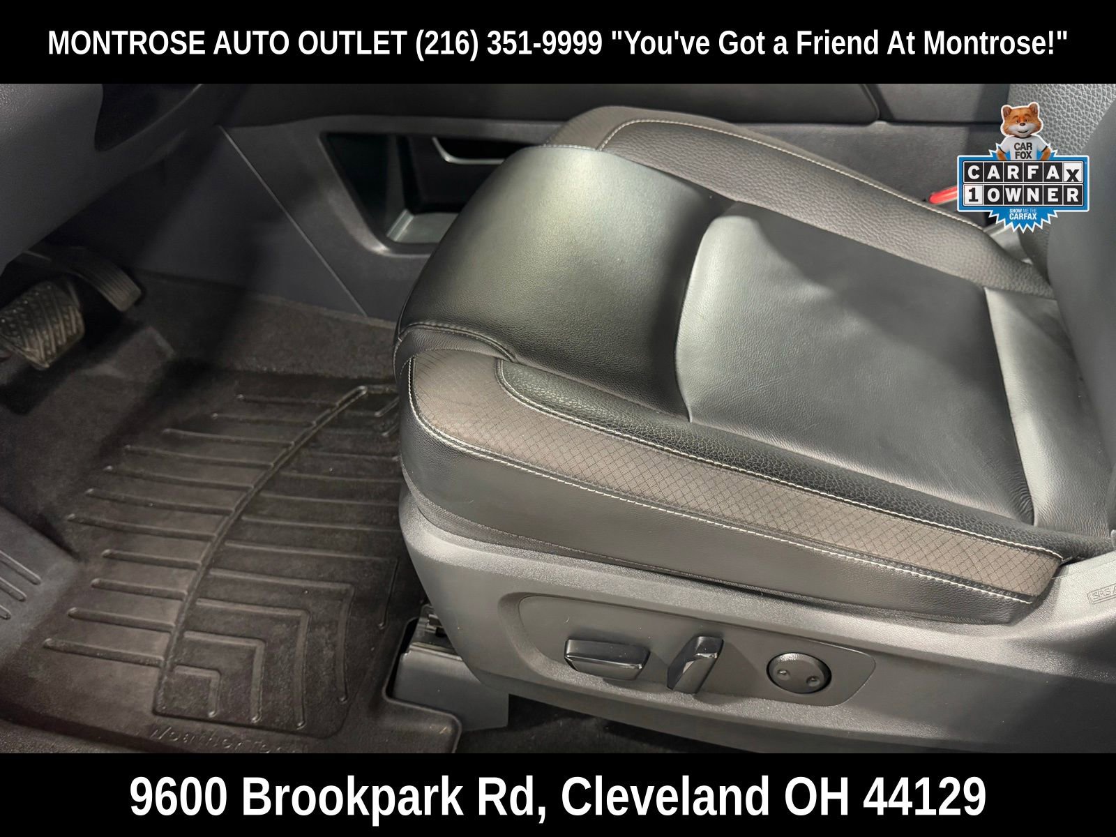 Used 2024 Nissan Pathfinder SL image 16