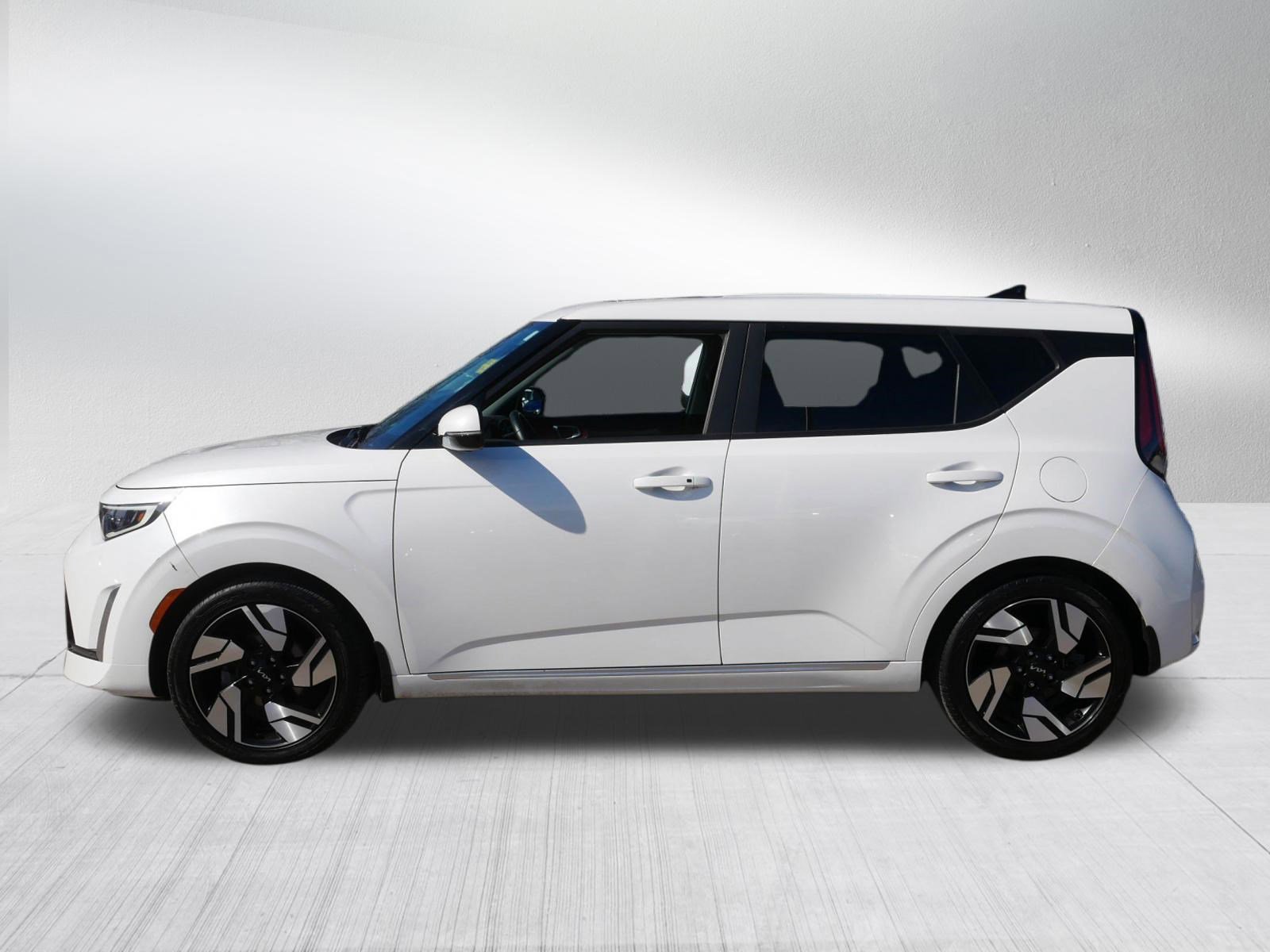Certified 2023 Kia Soul GT-Line w/ GT-Line Technology Package FWD image 4