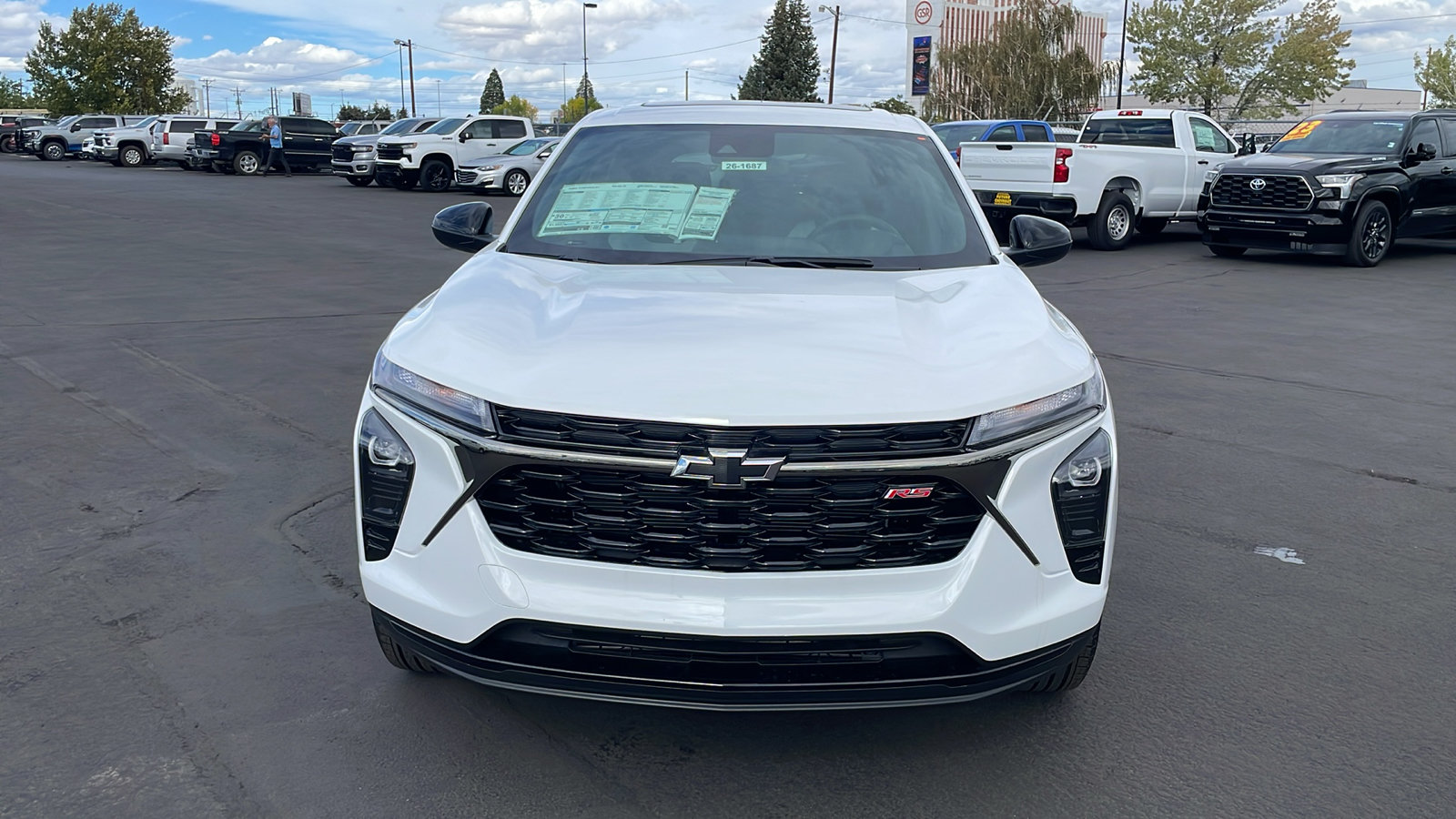 New 2026 Chevrolet Trax RS w/ Sunroof Package FWD image 2