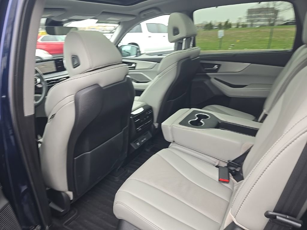 Certified 2024 Acura MDX SH-AWD w/ Technology Package image 27