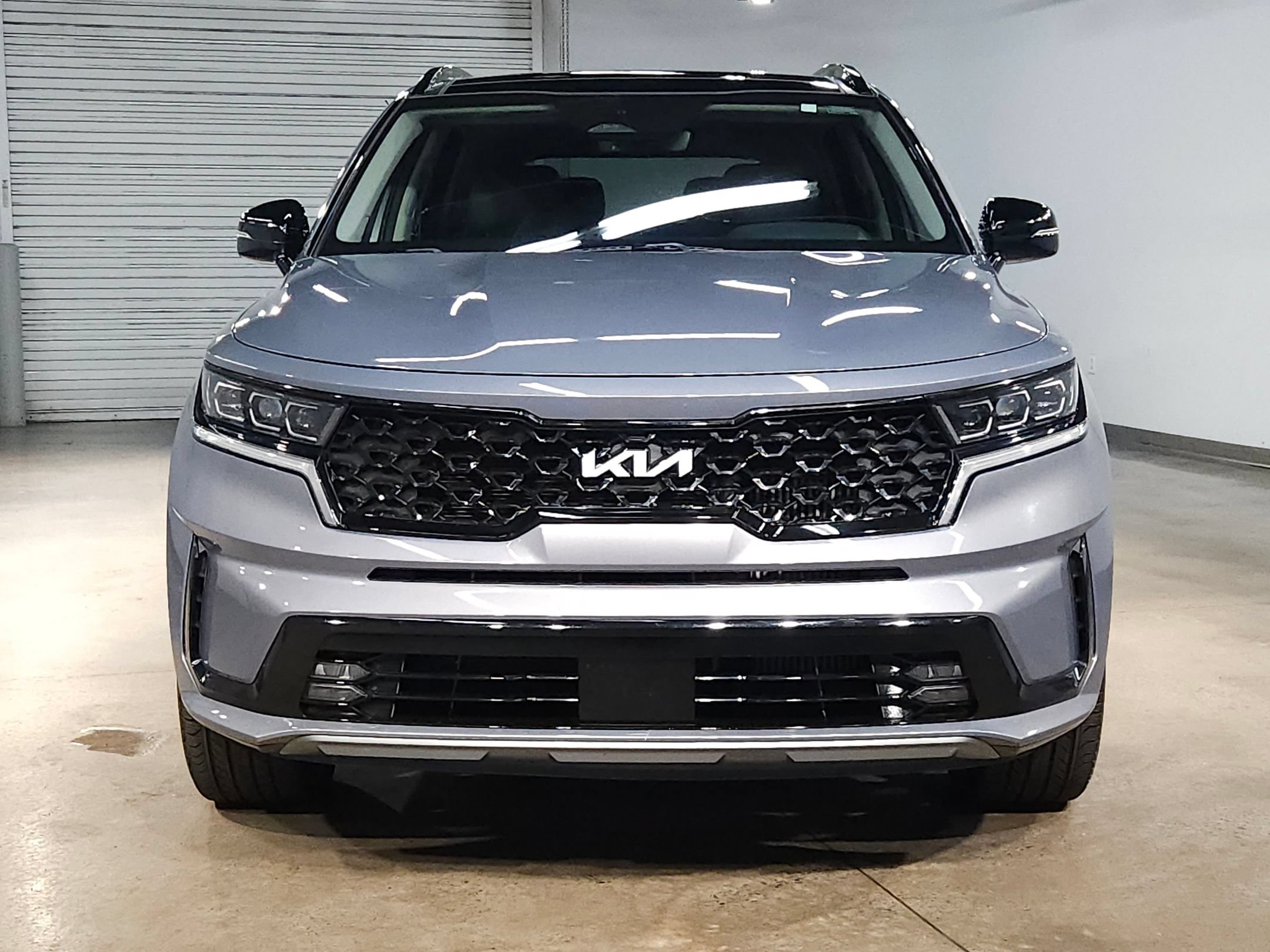 Used 2023 Kia Sorento SX AWD/4WD image 2