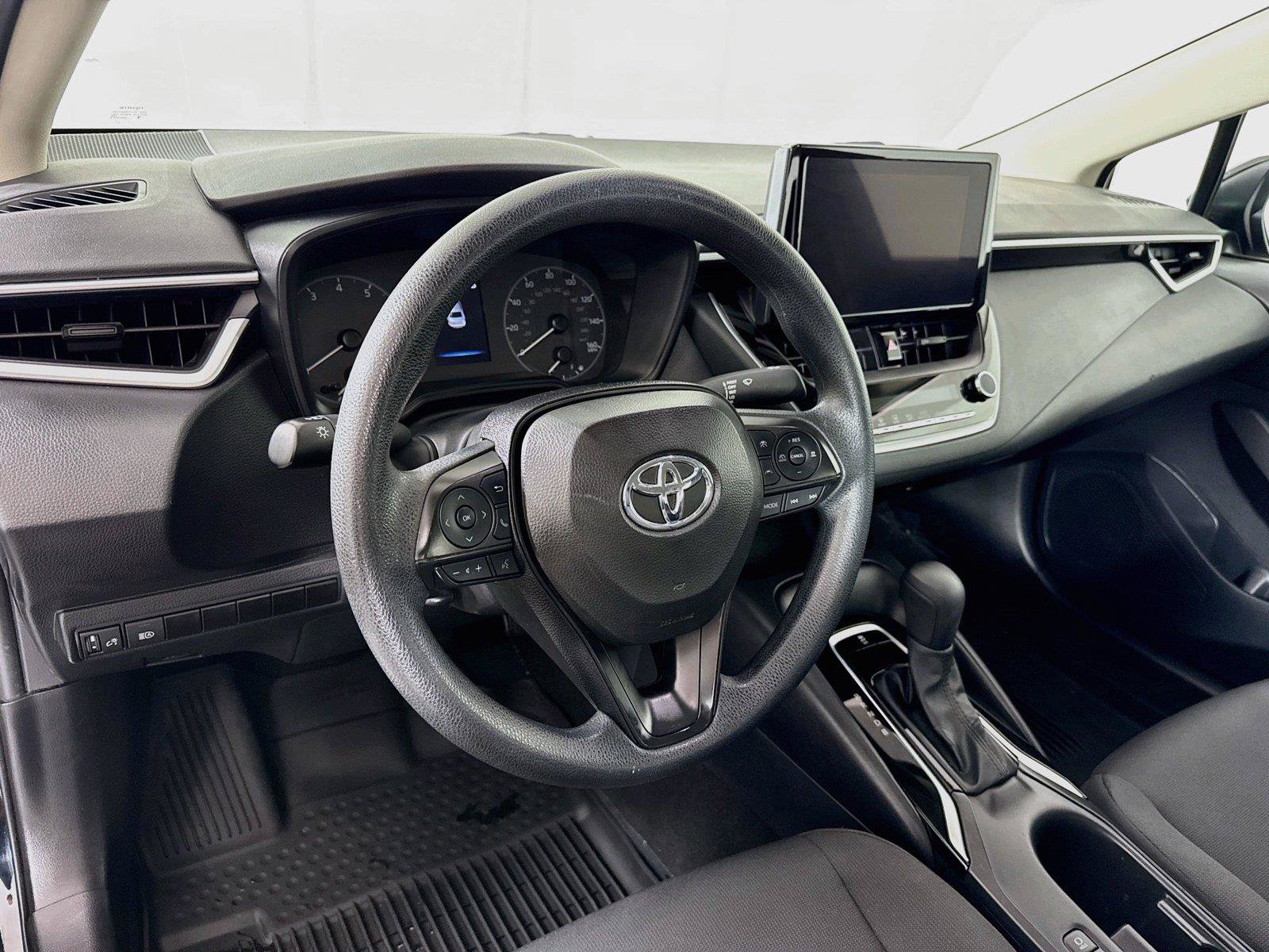 Certified 2024 Toyota Corolla LE FWD image 4