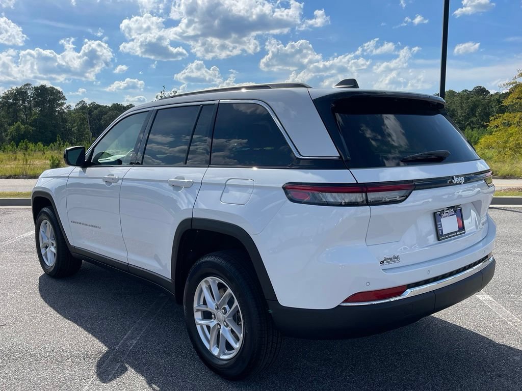 New 2026 Jeep Grand Cherokee Laredo RWD image 16
