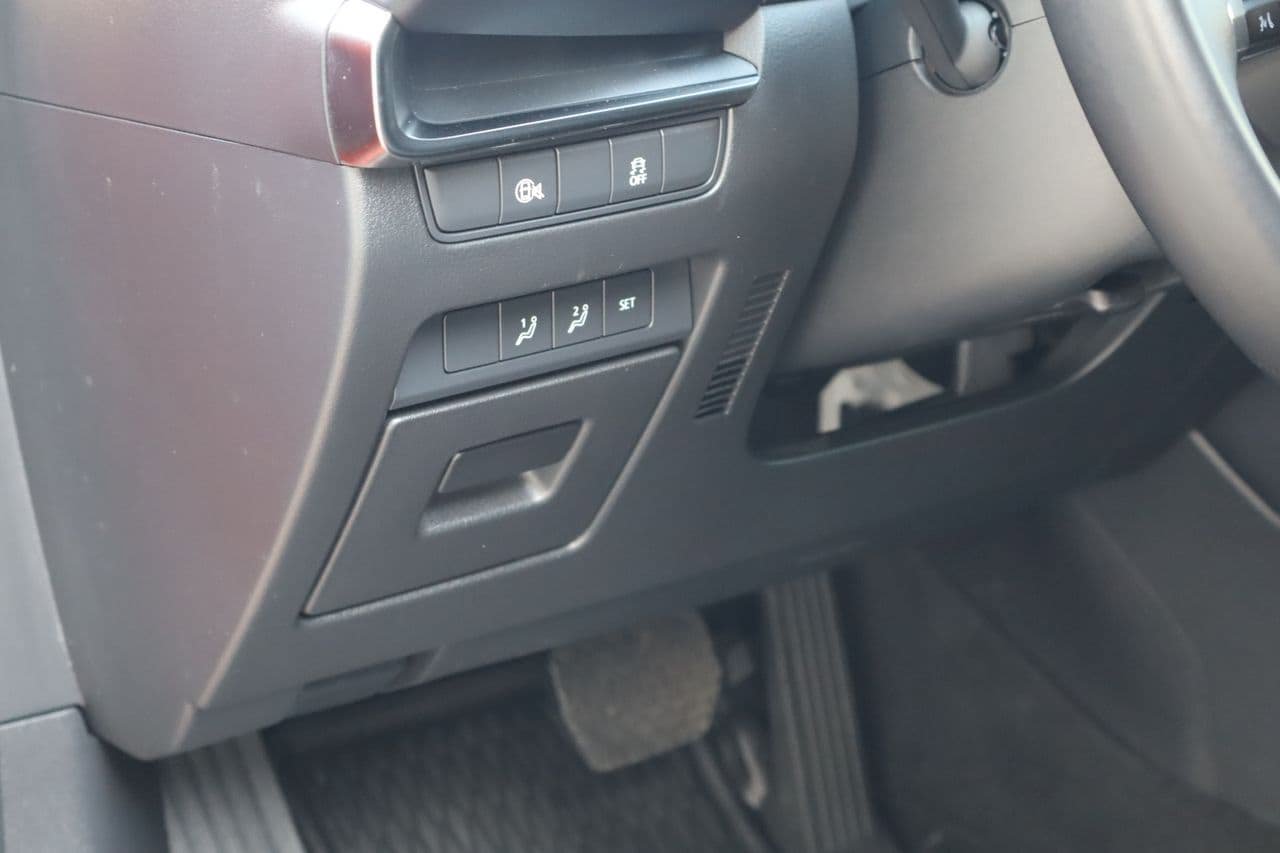 Used 2025 MAZDA MAZDA3 s FWD image 21