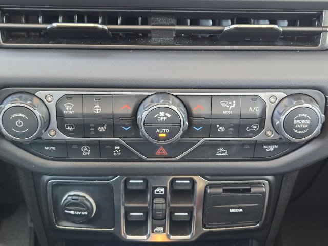 Certified 2026 Jeep Wrangler Unlimited Sahara AWD/4WD image 23