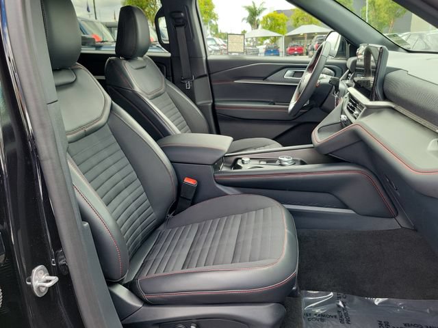 Used 2026 Ford Explorer ST-Line w/ ST-Line Street Pack RWD image 17