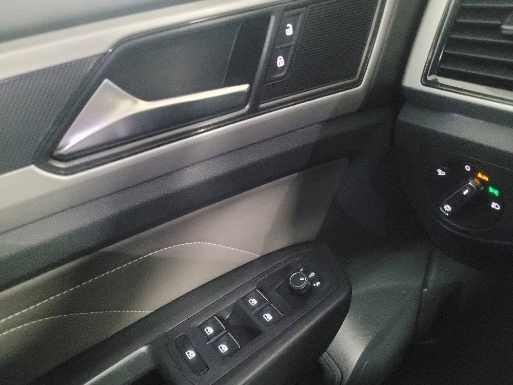 Used 2021 Volkswagen Atlas Cross Sport SEL image 27