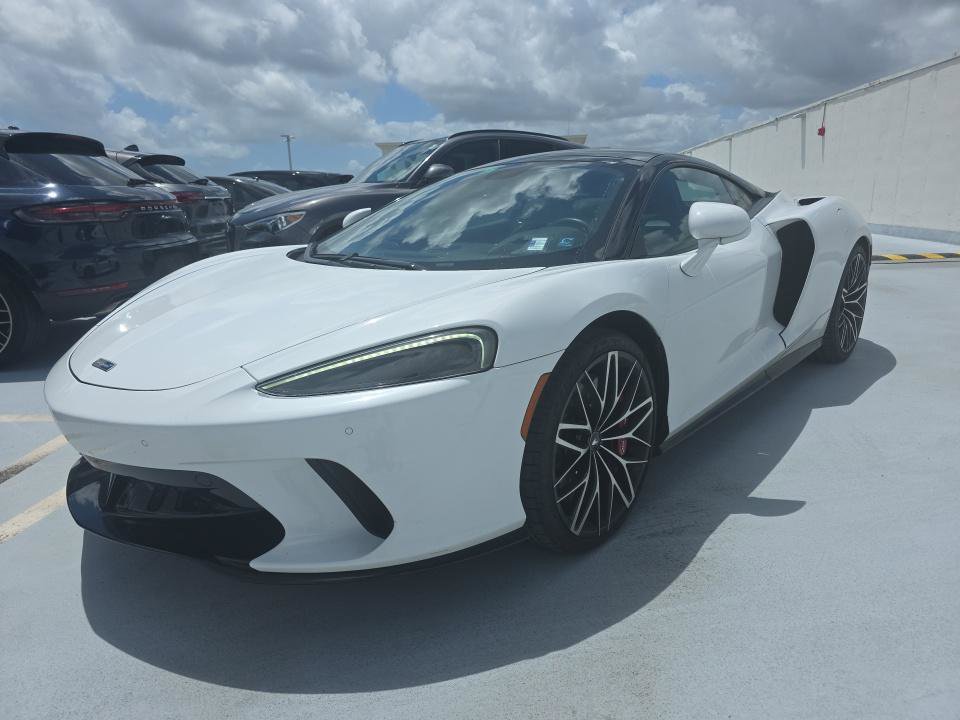 Used 2023 McLaren GT RWD image 1