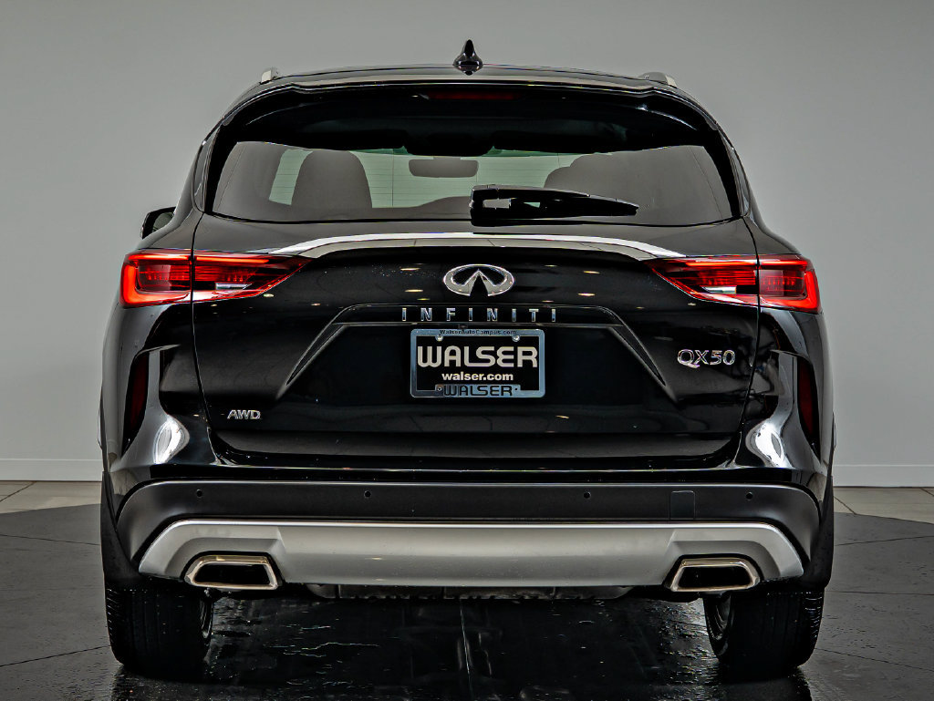 Used 2023 INFINITI QX50 Luxe AWD/4WD image 6