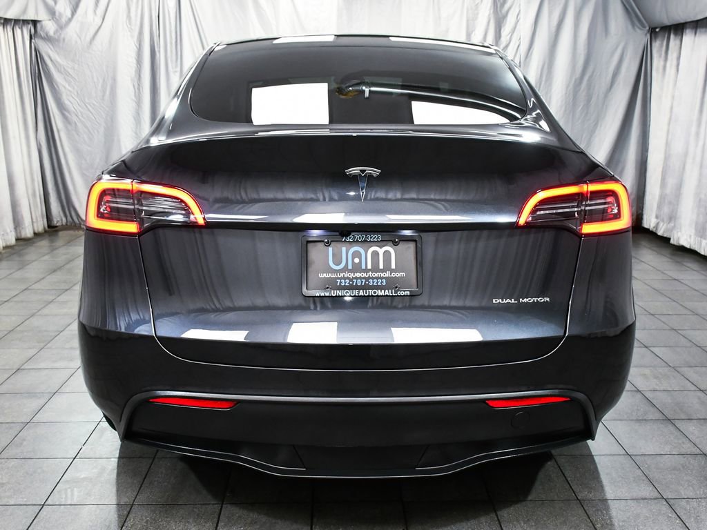 Used 2025 Tesla Model Y Long Range AWD/4WD image 5