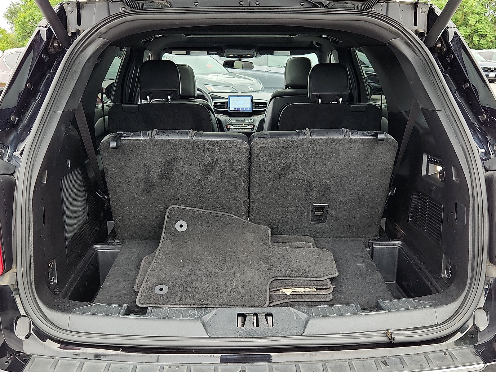 Used 2020 Ford Explorer Limited AWD/4WD image 32