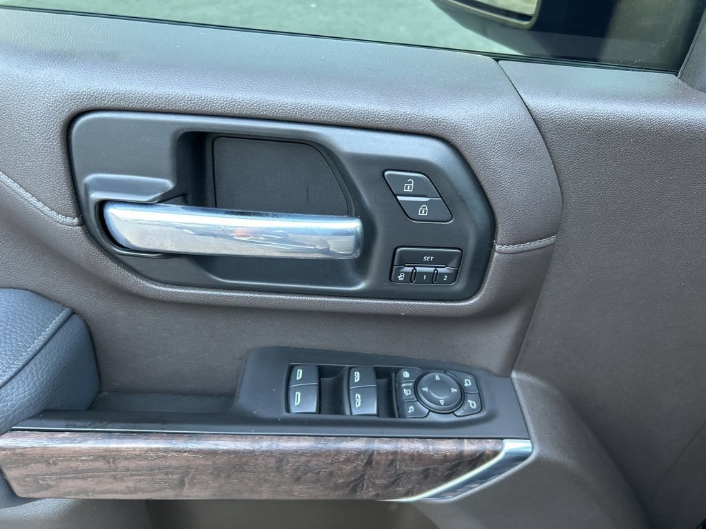 Used 2021 GMC Sierra 2500 Denali w/ Denali Ultimate Package AWD/4WD image 14