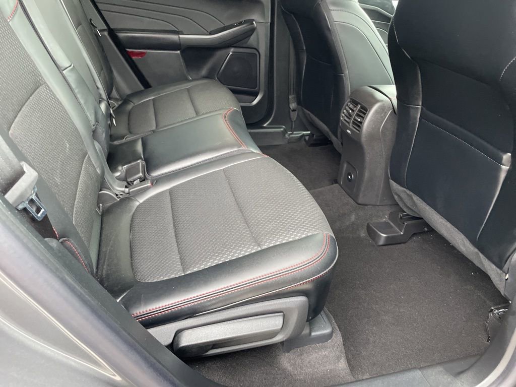 Used 2025 Ford Escape ST-Line w/ Equipment Group 301A image 33